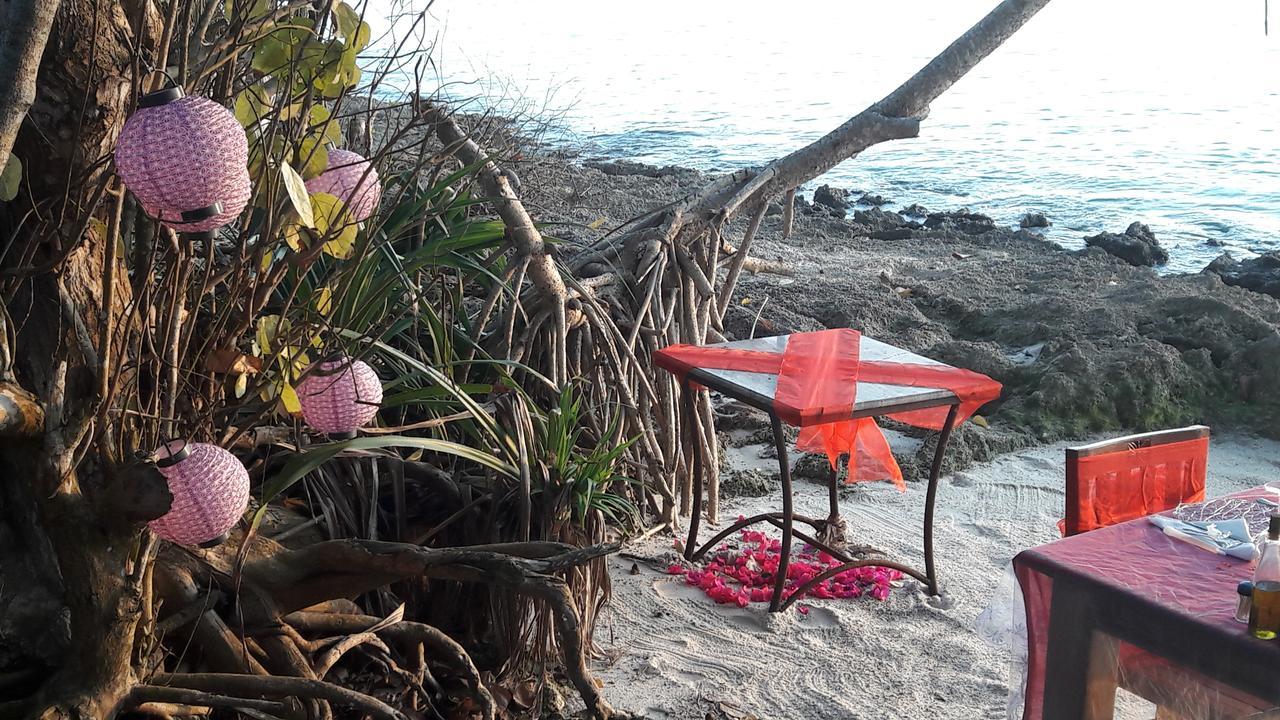 Gecko Nature Lodge Home Of Swahili Divers The Best Dive Center And Famous Gecko Restaurant Verani Esterno foto